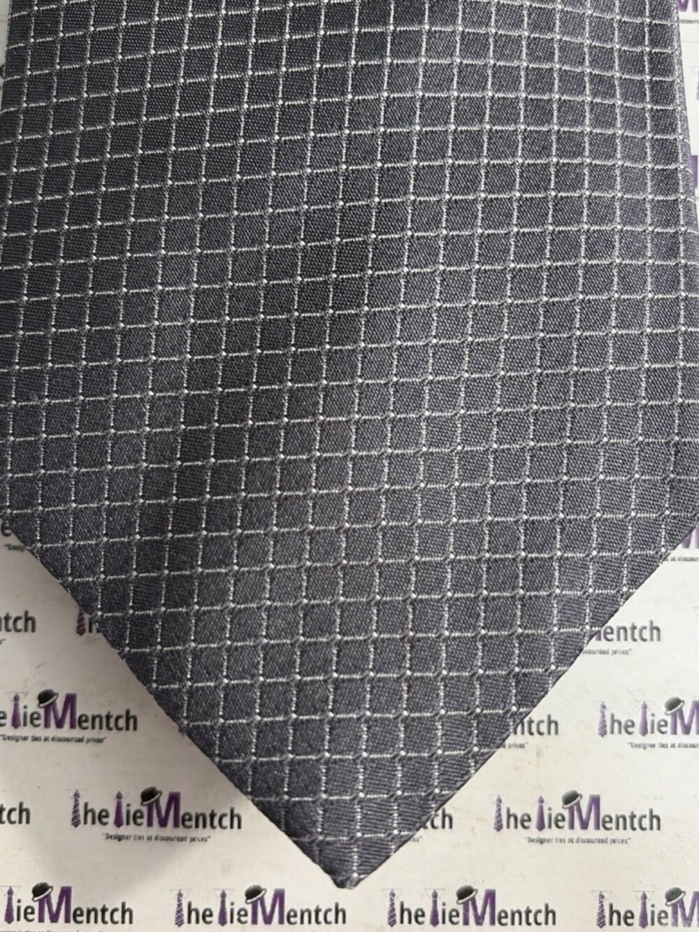 BROOKS BROTHER Silk Gray With Small Checkered Tie BRAND NEW